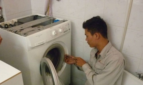 3 Cách sửa máy giặt không giữ nước bạn nên biết