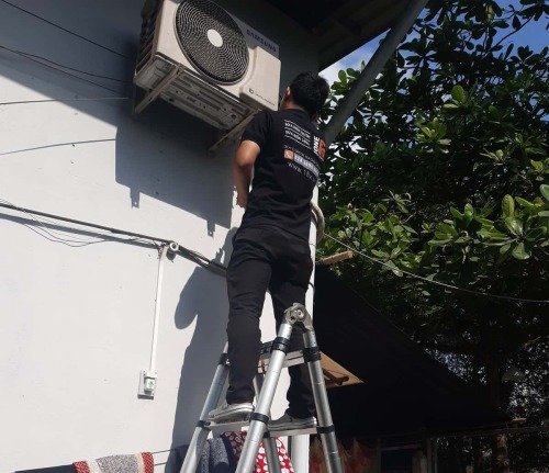 Vệ sinh, bảo trì máy lạnh tại Biên Hòa